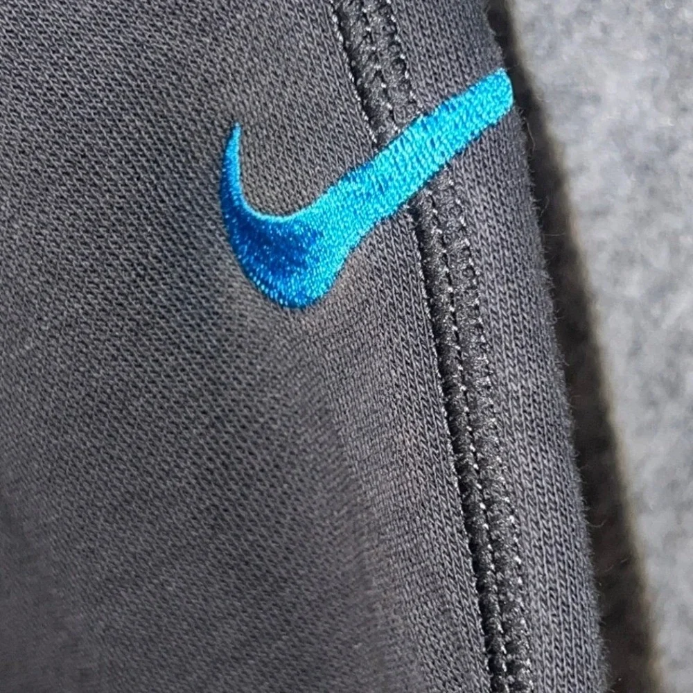 Nike NFL Carolina Panthers Hoodie Black Blue Colorblock Men's Large 02F2-0CEJ